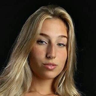 isadora vale|@Isadoravale17 .